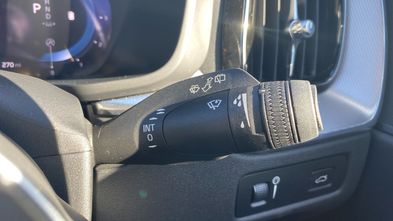 Volvo Xc60 2.0 B4D R DESIGN 5dr AWD Geartronic Diesel Estate